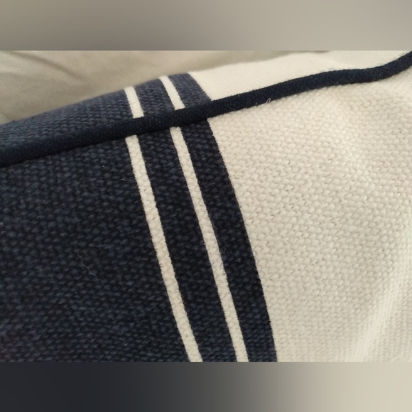 NEW Coastal Pillow Feather Navy Blue White Stripe Sail Preppy Boat Nautical - Picture 10 of 10
